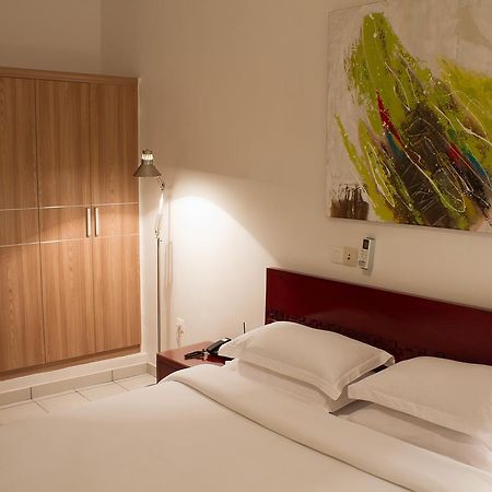 Hotel Le Vaisseau アビジャン エクステリア 写真