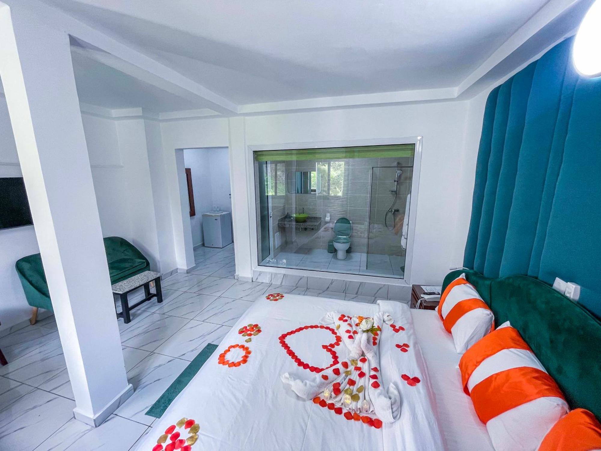 Hotel Le Vaisseau アビジャン エクステリア 写真